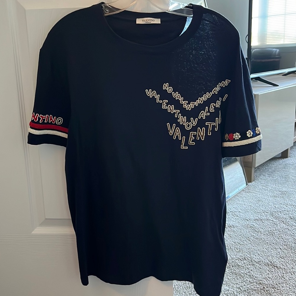 AUTHENTIC Valentino t shirt